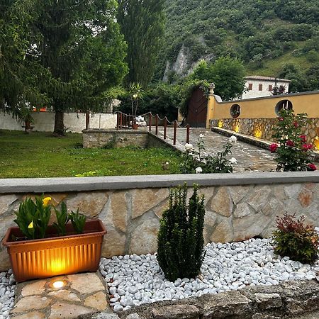 Residence il giardino sul fiume Nera Cerreto di Spoleto Esterno foto