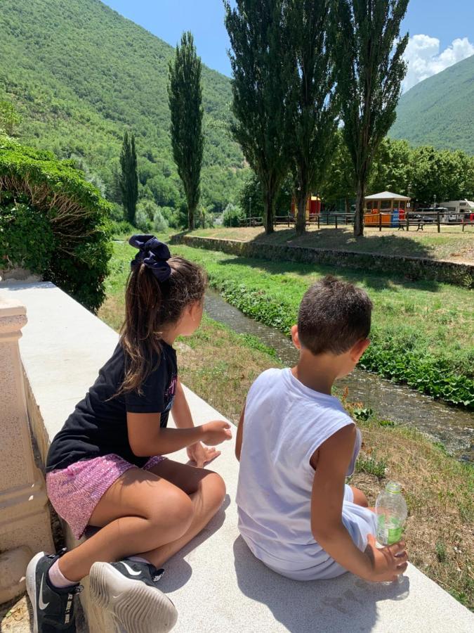 Residence il giardino sul fiume Nera Cerreto di Spoleto Esterno foto