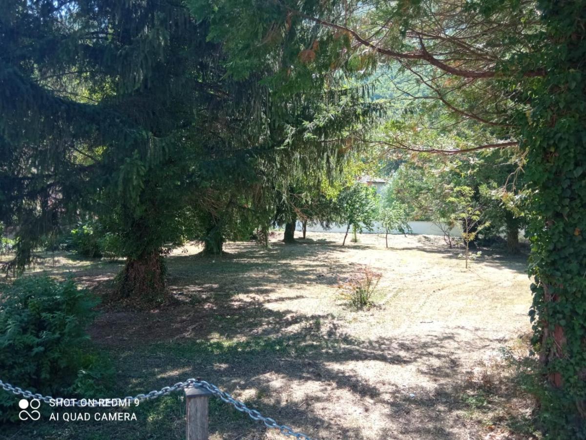 Residence il giardino sul fiume Nera Cerreto di Spoleto Esterno foto