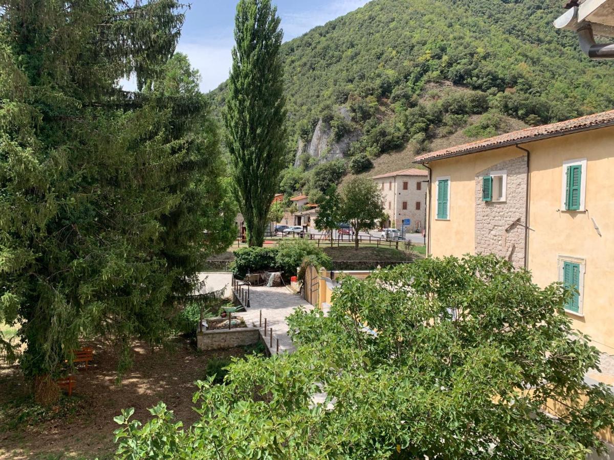 Residence il giardino sul fiume Nera Cerreto di Spoleto Esterno foto