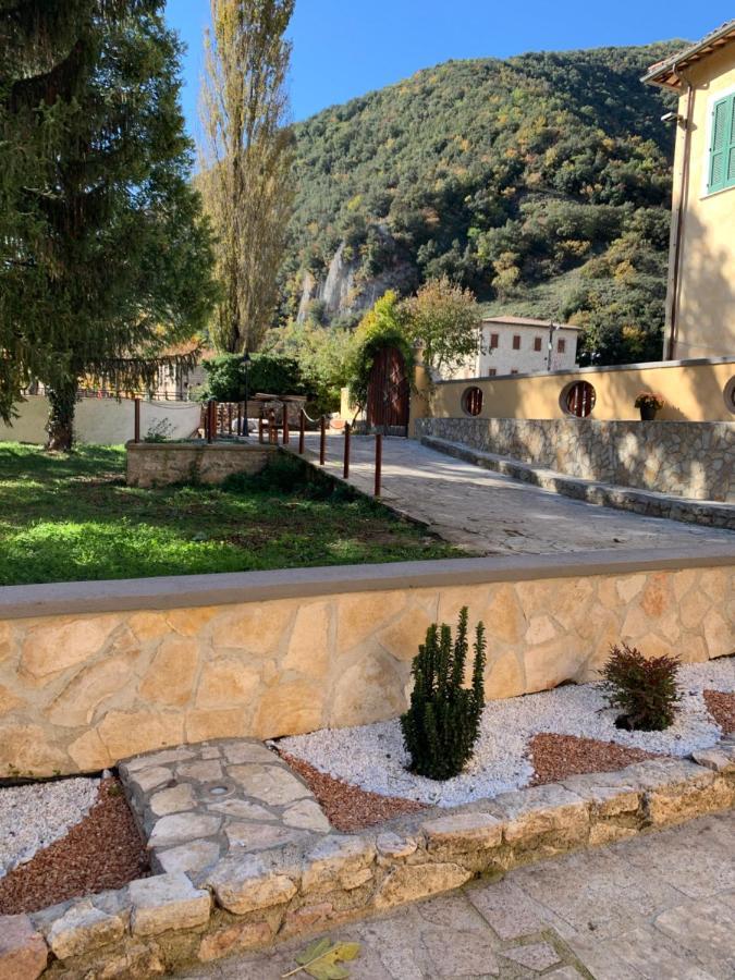 Residence il giardino sul fiume Nera Cerreto di Spoleto Esterno foto