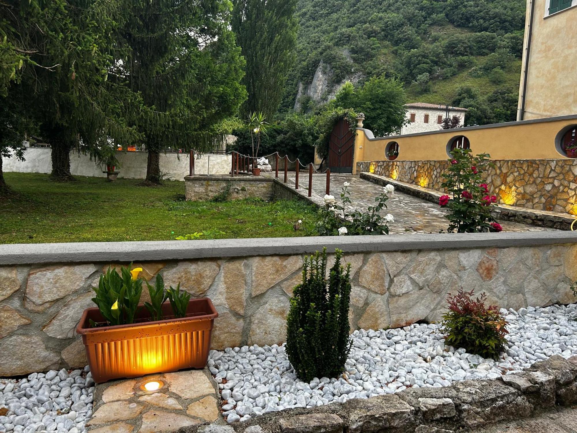 Residence il giardino sul fiume Nera Cerreto di Spoleto Esterno foto